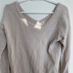 Long sleeve knit sweater